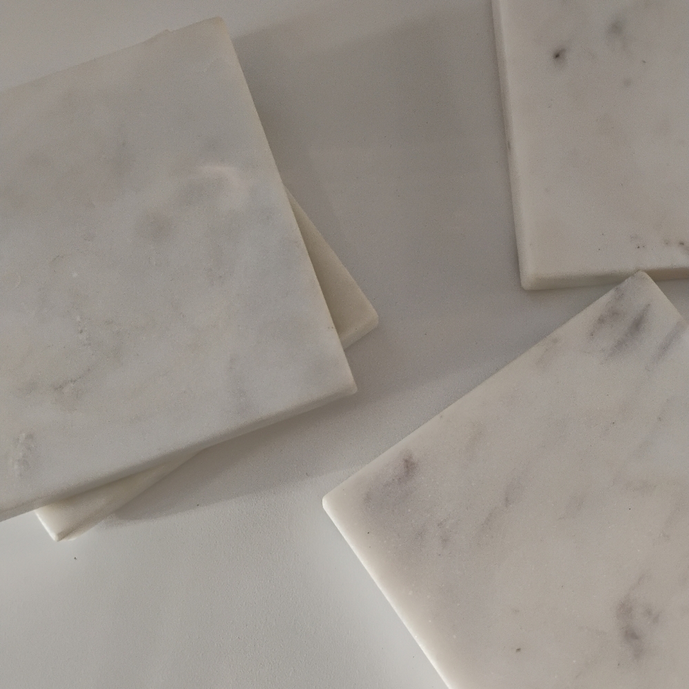 white marble coasters. 🤍